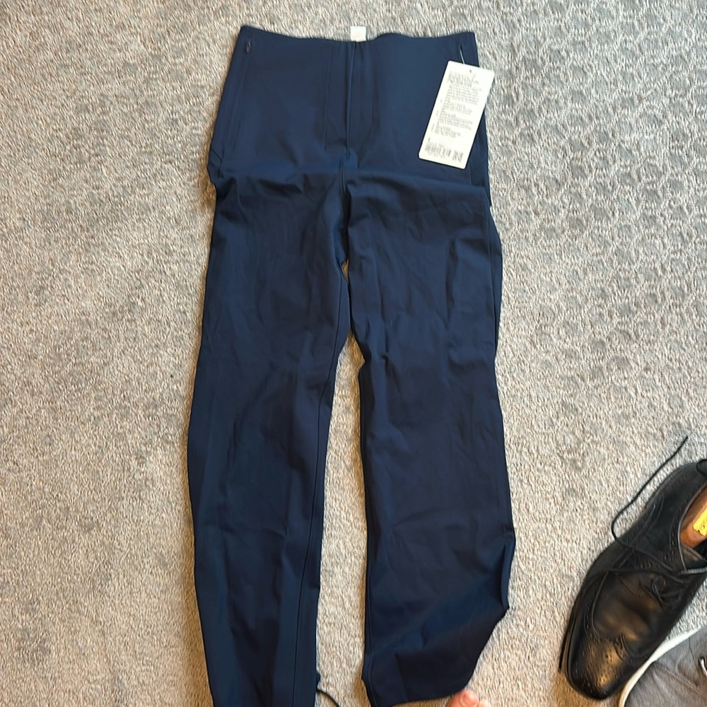 New with tags lululemon pull on pant - navy